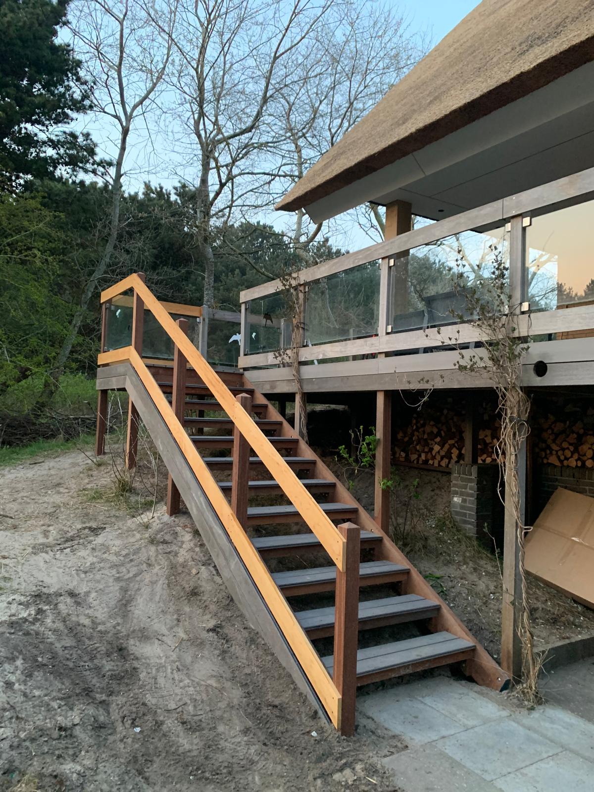 Trappen en vlonders ameland